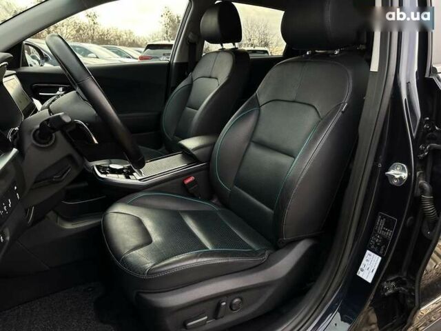 Киа Niro, объемом двигателя 0 л и пробегом 71 тыс. км за 24900 $, фото 1 на Automoto.ua