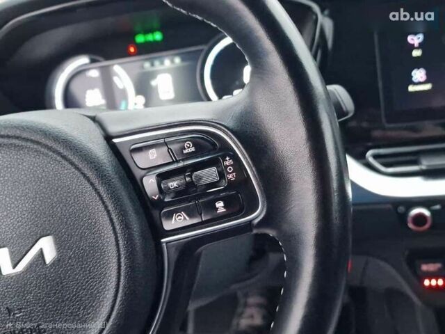 Кіа Niro, об'ємом двигуна 0 л та пробігом 107 тис. км за 20600 $, фото 28 на Automoto.ua