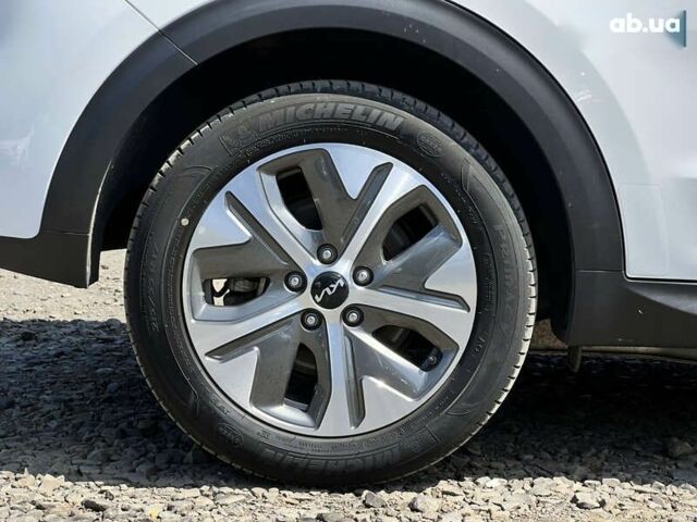 Киа Niro, объемом двигателя 0 л и пробегом 77 тыс. км за 20106 $, фото 20 на Automoto.ua