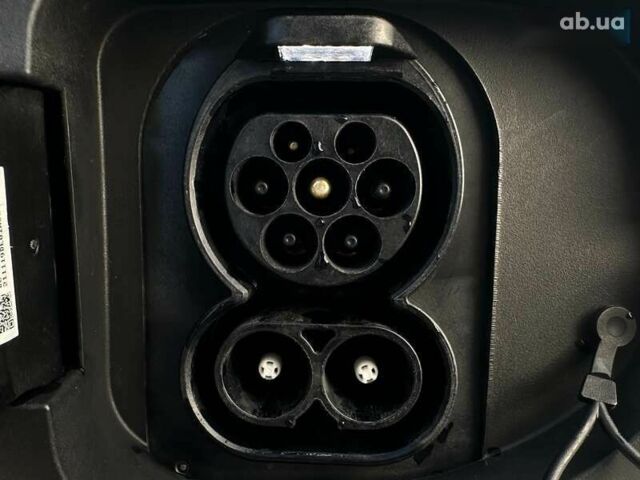 Киа Niro, объемом двигателя 0 л и пробегом 31 тыс. км за 24800 $, фото 18 на Automoto.ua