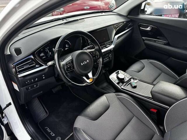 Кіа Niro, об'ємом двигуна 0 л та пробігом 58 тис. км за 23150 $, фото 13 на Automoto.ua