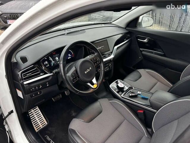 Киа Niro, объемом двигателя 0 л и пробегом 61 тыс. км за 25200 $, фото 21 на Automoto.ua