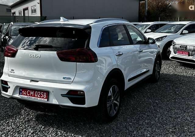Кіа Niro, об'ємом двигуна 0 л та пробігом 58 тис. км за 23150 $, фото 8 на Automoto.ua