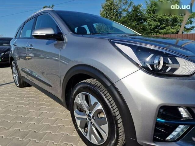 Киа Niro, объемом двигателя 0 л и пробегом 38 тыс. км за 18900 $, фото 5 на Automoto.ua