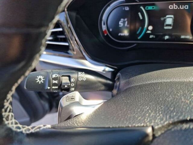 Киа Niro, объемом двигателя 0 л и пробегом 38 тыс. км за 18900 $, фото 26 на Automoto.ua