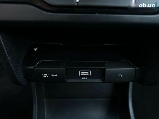 Киа Niro, объемом двигателя 0 л и пробегом 73 тыс. км за 23900 $, фото 13 на Automoto.ua