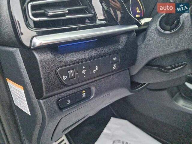 Киа Niro, объемом двигателя 0 л и пробегом 139 тыс. км за 22300 $, фото 23 на Automoto.ua