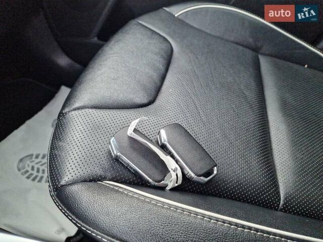 Киа Niro, объемом двигателя 0 л и пробегом 139 тыс. км за 22300 $, фото 26 на Automoto.ua