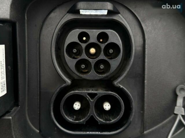 Киа Niro, объемом двигателя 0 л и пробегом 70 тыс. км за 24400 $, фото 10 на Automoto.ua