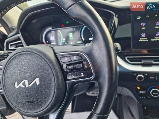 Киа Niro, объемом двигателя 0 л и пробегом 139 тыс. км за 22300 $, фото 32 на Automoto.ua