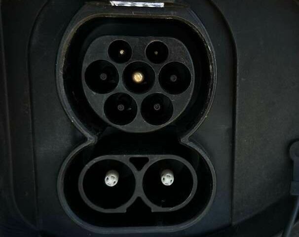 Кіа Niro, об'ємом двигуна 0 л та пробігом 53 тис. км за 24900 $, фото 17 на Automoto.ua