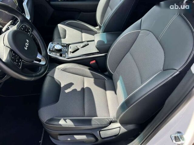 Киа Niro, объемом двигателя 0 л и пробегом 77 тыс. км за 20106 $, фото 28 на Automoto.ua