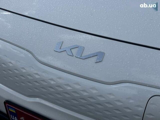 Киа Niro, объемом двигателя 0 л и пробегом 62 тыс. км за 23650 $, фото 8 на Automoto.ua