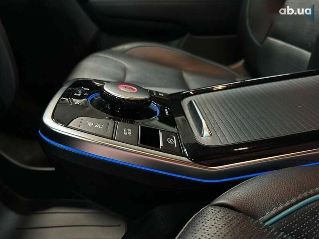 Киа Niro, объемом двигателя 0 л и пробегом 71 тыс. км за 24900 $, фото 7 на Automoto.ua