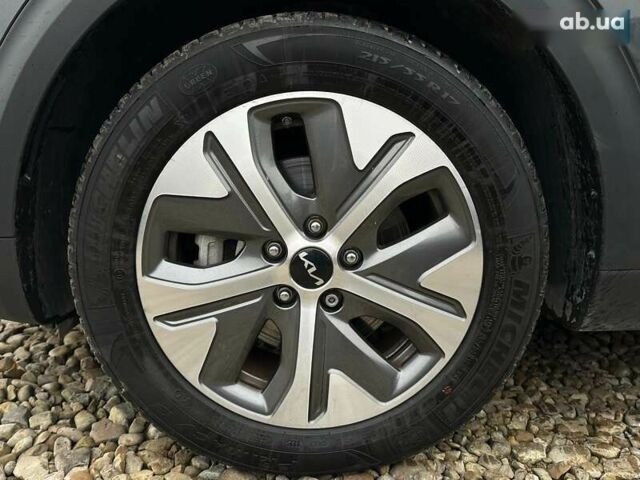 Киа Niro, объемом двигателя 0 л и пробегом 37 тыс. км за 24900 $, фото 25 на Automoto.ua