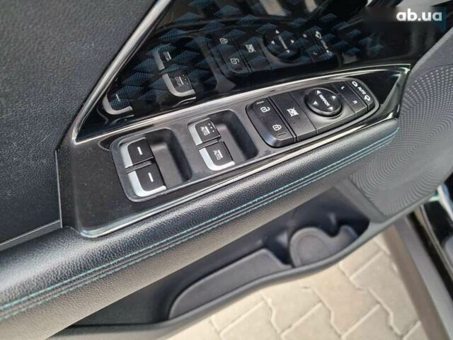 Киа Niro, объемом двигателя 0 л и пробегом 174 тыс. км за 19600 $, фото 20 на Automoto.ua