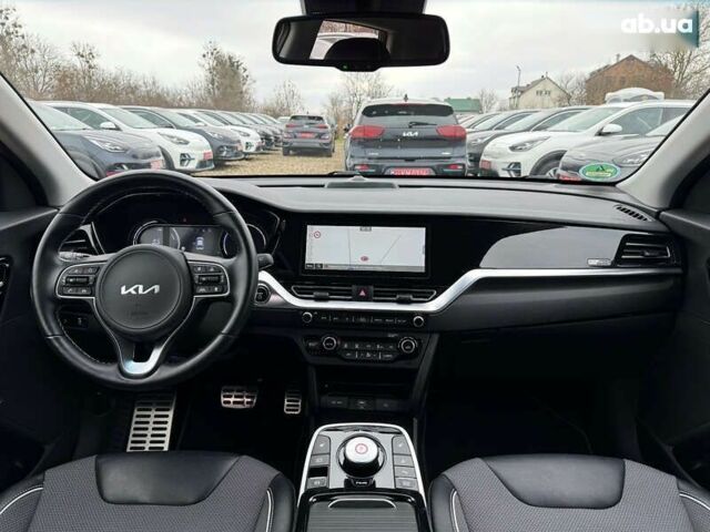 Киа Niro, объемом двигателя 0 л и пробегом 70 тыс. км за 24400 $, фото 2 на Automoto.ua