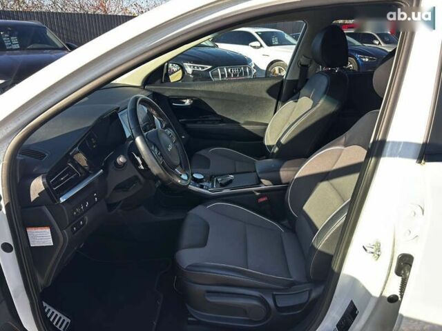 Киа Niro, объемом двигателя 0 л и пробегом 44 тыс. км за 23900 $, фото 28 на Automoto.ua