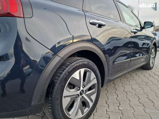 Кіа Niro, об'ємом двигуна 0 л та пробігом 139 тис. км за 22300 $, фото 10 на Automoto.ua