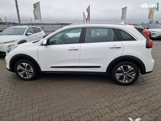 Кіа Niro, об'ємом двигуна 0 л та пробігом 107 тис. км за 20600 $, фото 17 на Automoto.ua