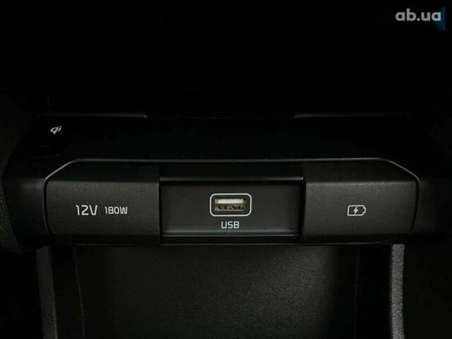 Киа Niro, объемом двигателя 0 л и пробегом 37 тыс. км за 24900 $, фото 7 на Automoto.ua