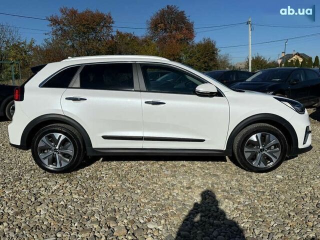 Киа Niro, объемом двигателя 0 л и пробегом 44 тыс. км за 24900 $, фото 23 на Automoto.ua