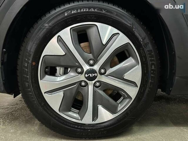 Киа Niro, объемом двигателя 0 л и пробегом 44 тыс. км за 24200 $, фото 24 на Automoto.ua