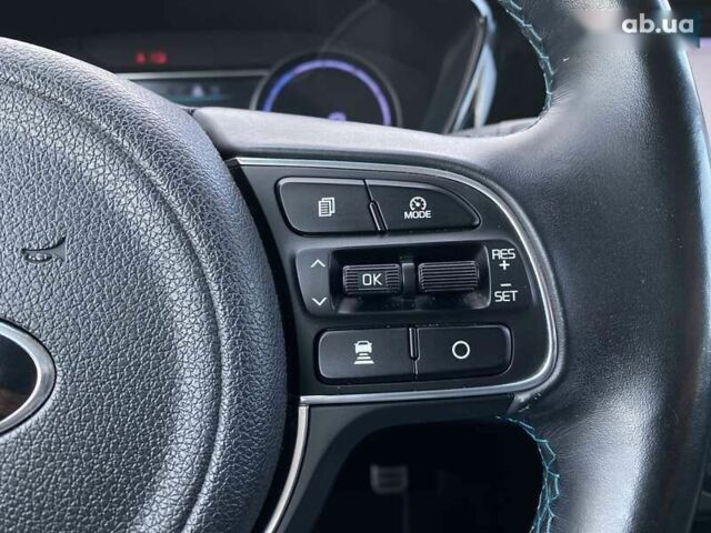 Киа Niro, объемом двигателя 0 л и пробегом 66 тыс. км за 23200 $, фото 3 на Automoto.ua