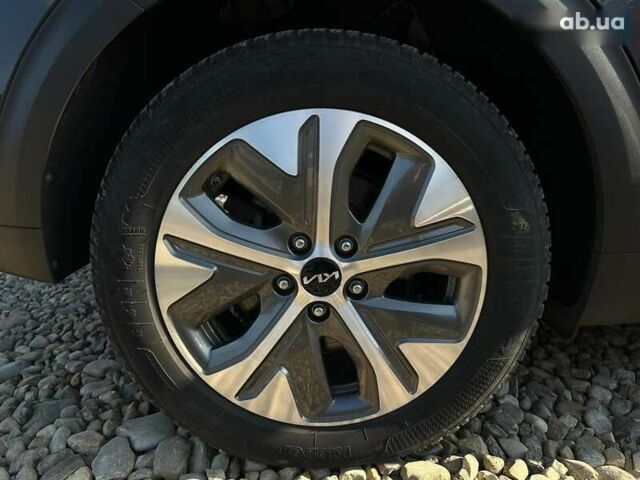 Киа Niro, объемом двигателя 0 л и пробегом 73 тыс. км за 23900 $, фото 27 на Automoto.ua