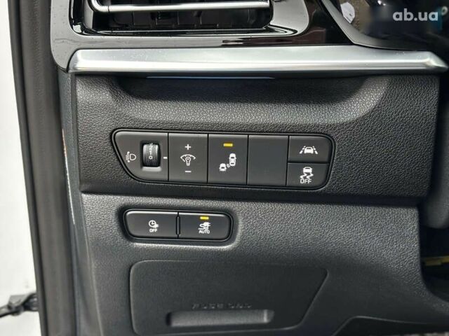 Киа Niro, объемом двигателя 0 л и пробегом 61 тыс. км за 25200 $, фото 25 на Automoto.ua