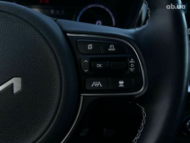 Кіа Niro, об'ємом двигуна 0 л та пробігом 53 тис. км за 24900 $, фото 7 на Automoto.ua