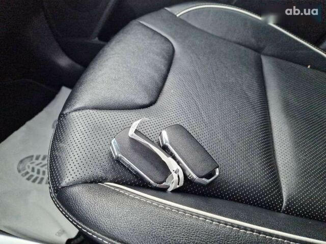 Кіа Niro, об'ємом двигуна 0 л та пробігом 139 тис. км за 22300 $, фото 26 на Automoto.ua