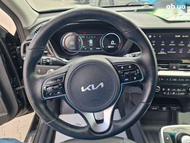 Киа Niro, объемом двигателя 0 л и пробегом 174 тыс. км за 19600 $, фото 23 на Automoto.ua
