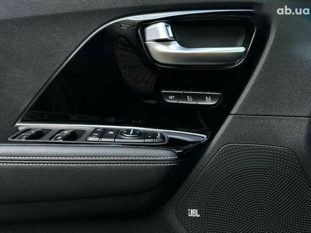 Кіа Niro, об'ємом двигуна 0 л та пробігом 29 тис. км за 22900 $, фото 6 на Automoto.ua