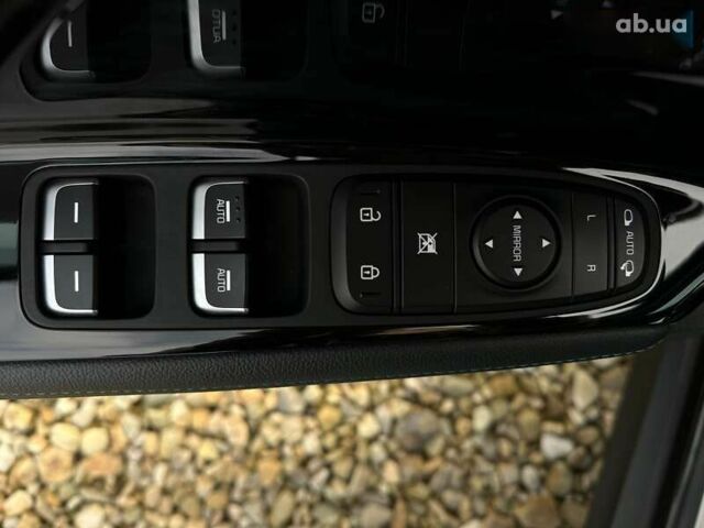 Киа Niro, объемом двигателя 0 л и пробегом 12 тыс. км за 25400 $, фото 5 на Automoto.ua