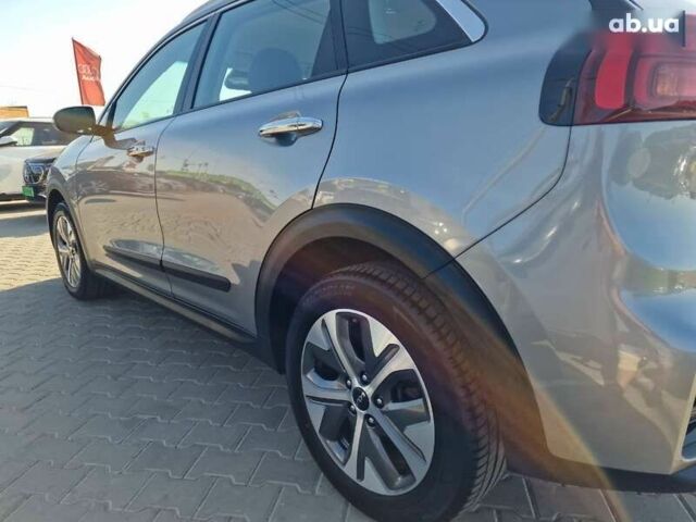 Киа Niro, объемом двигателя 0 л и пробегом 38 тыс. км за 18900 $, фото 16 на Automoto.ua