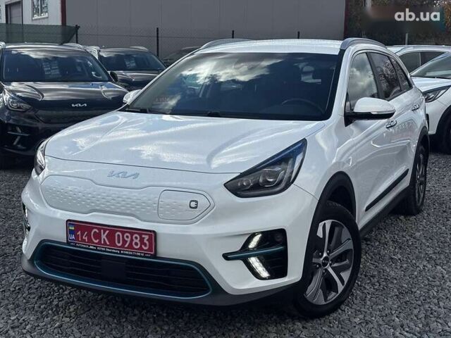 Киа Niro, объемом двигателя 0 л и пробегом 62 тыс. км за 23650 $, фото 2 на Automoto.ua