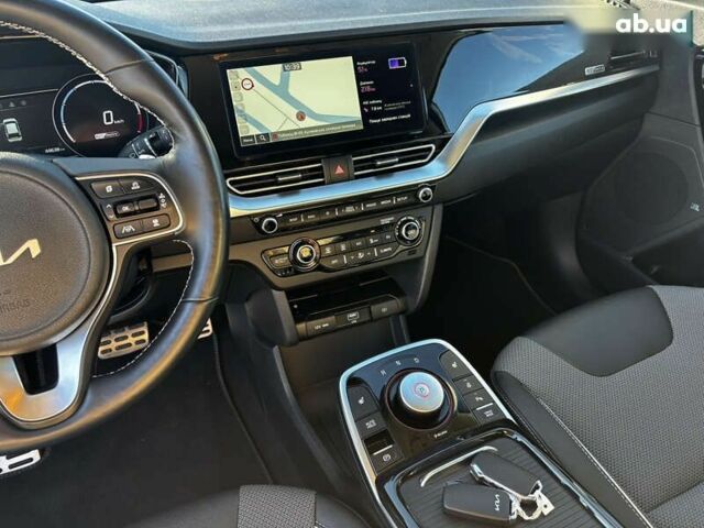 Киа Niro, объемом двигателя 0 л и пробегом 44 тыс. км за 23900 $, фото 4 на Automoto.ua