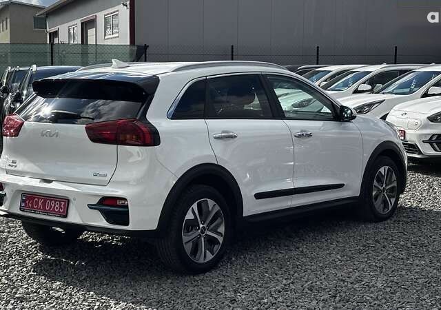 Киа Niro, объемом двигателя 0 л и пробегом 62 тыс. км за 23650 $, фото 7 на Automoto.ua