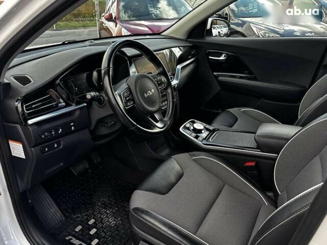 Киа Niro, объемом двигателя 0 л и пробегом 62 тыс. км за 23650 $, фото 14 на Automoto.ua