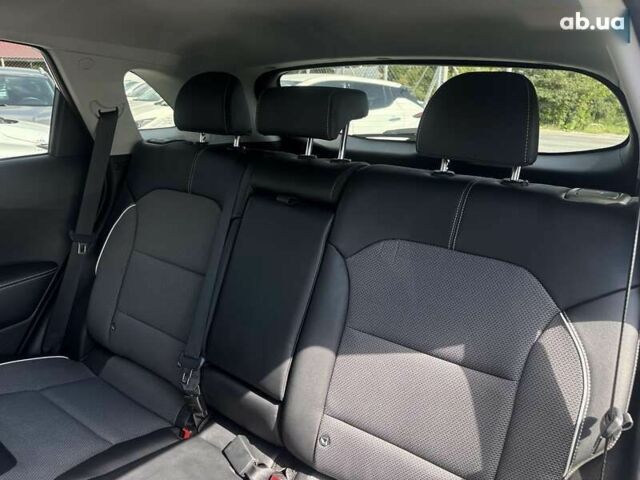 Киа Niro, объемом двигателя 0 л и пробегом 49 тыс. км за 23300 $, фото 28 на Automoto.ua