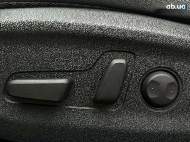 Киа Niro, объемом двигателя 0 л и пробегом 71 тыс. км за 24900 $, фото 2 на Automoto.ua