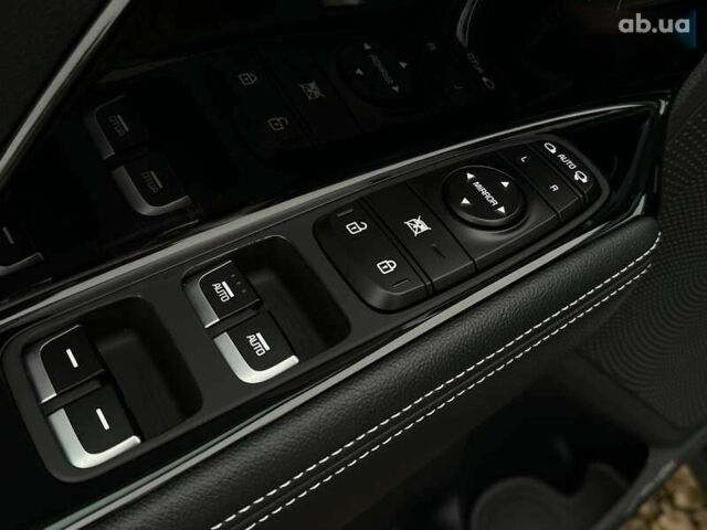 Киа Niro, объемом двигателя 0 л и пробегом 47 тыс. км за 24900 $, фото 4 на Automoto.ua