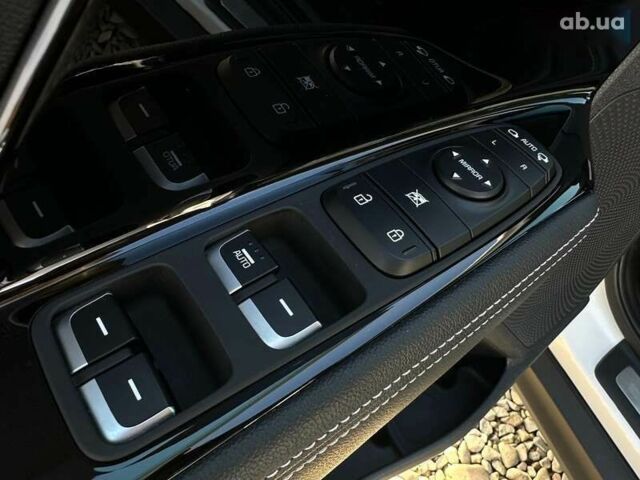 Киа Niro, объемом двигателя 0 л и пробегом 31 тыс. км за 24800 $, фото 3 на Automoto.ua