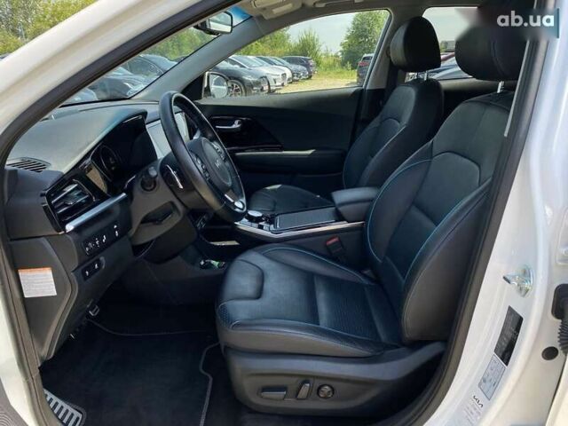Киа Niro, объемом двигателя 0 л и пробегом 65 тыс. км за 23200 $, фото 29 на Automoto.ua