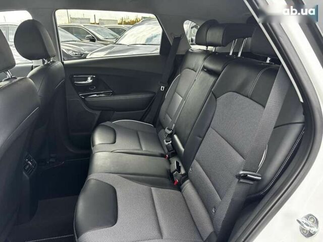 Киа Niro, объемом двигателя 0 л и пробегом 58 тыс. км за 24300 $, фото 25 на Automoto.ua