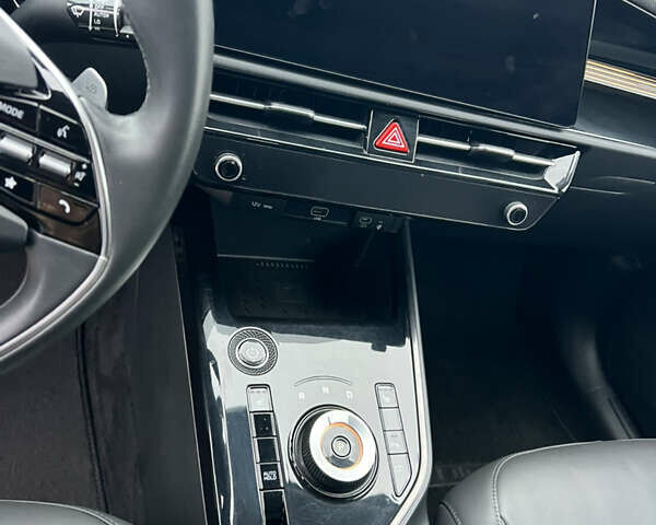 Кіа Niro, об'ємом двигуна 0 л та пробігом 120 тис. км за 21600 $, фото 9 на Automoto.ua