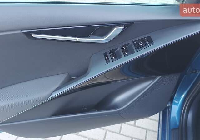 Кіа Niro, об'ємом двигуна 0 л та пробігом 104 тис. км за 19999 $, фото 9 на Automoto.ua