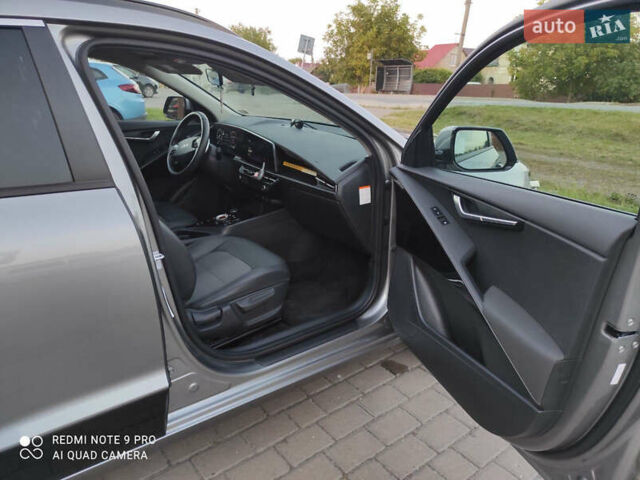 Киа Niro, объемом двигателя 0 л и пробегом 115 тыс. км за 20900 $, фото 32 на Automoto.ua