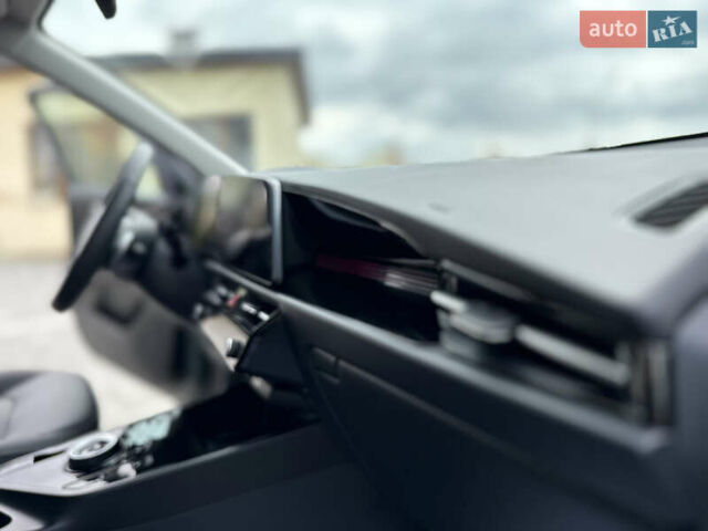 Киа Niro, объемом двигателя 0 л и пробегом 3 тыс. км за 24350 $, фото 86 на Automoto.ua